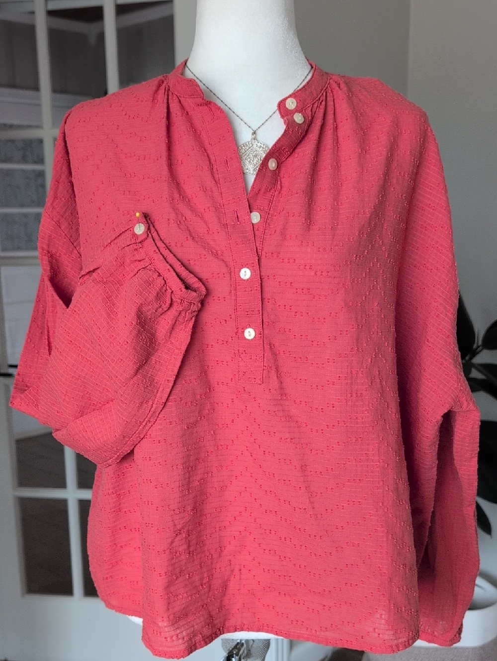 NWT Universal Thread Coral Textured Button Front Peasant Top Small